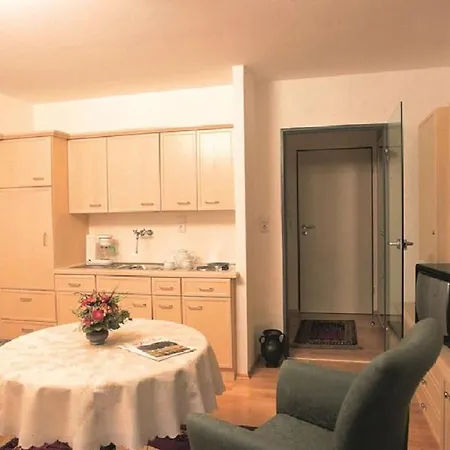 Haus Salzburg アパートホテル
